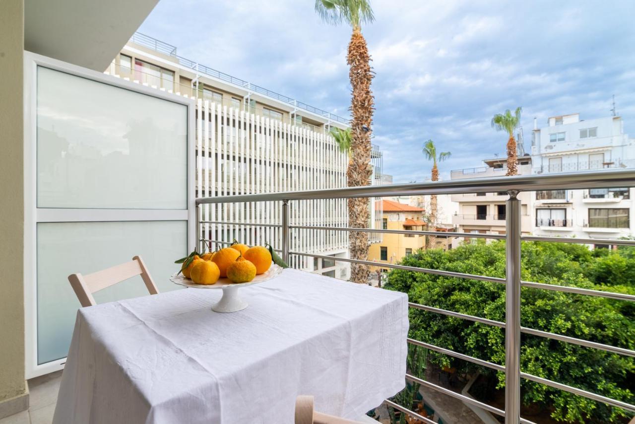 Boutique Apartment With Parkview イラクリオン エクステリア 写真